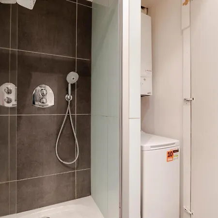 Charming Canal Saint-martin Apartment *